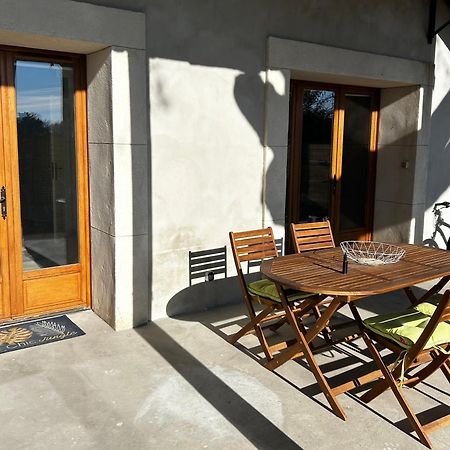 Superbe Appartement Dans Un Mas Nîmes Exterior photo